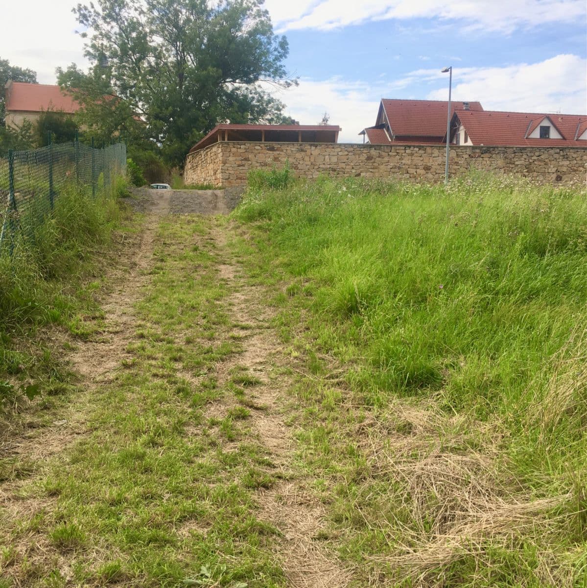 Predaj pozemku 36.000 m², Podolanka, Středočeský kraj Predaj pozemku 36.000 m², Podolanka, Středočeský kraj