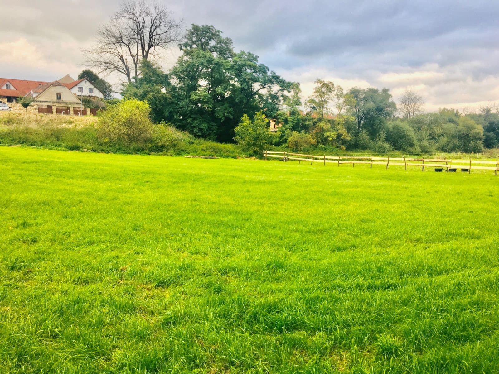 Predaj pozemku 36.000 m², Podolanka, Středočeský kraj Predaj pozemku 36.000 m², Podolanka, Středočeský kraj