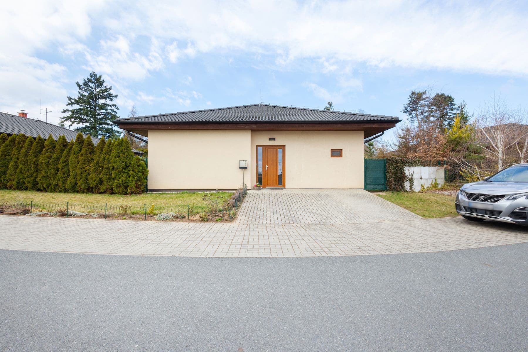 Predaj domu 127 m², pozemek 942 m², Dobříšská, Mníšek pod Brdy, Středočeský kraj Predaj domu 127 m², pozemek 942 m², Dobříšská, Mníšek pod Brdy, Středočeský kraj