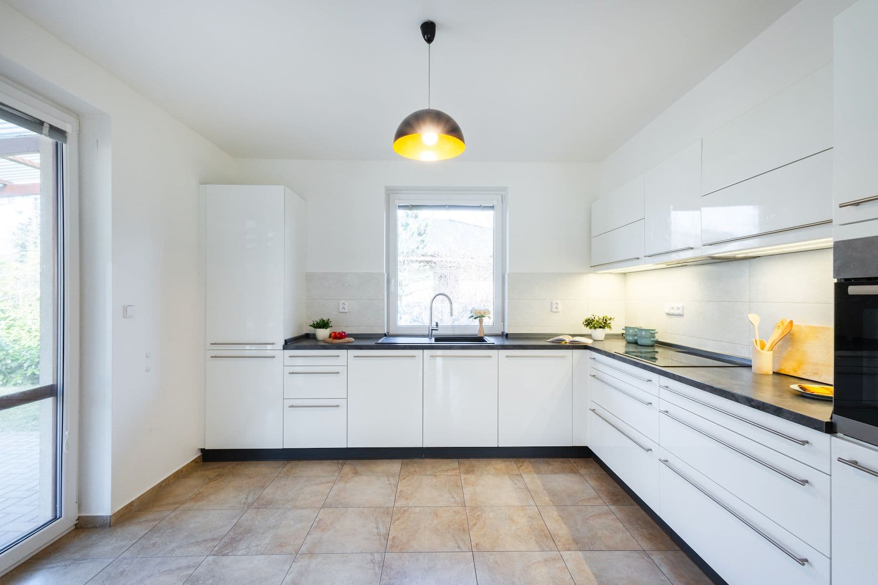 Predaj domu 127 m², pozemek 942 m², Dobříšská, Mníšek pod Brdy, Středočeský kraj Predaj domu 127 m², pozemek 942 m², Dobříšská, Mníšek pod Brdy, Středočeský kraj