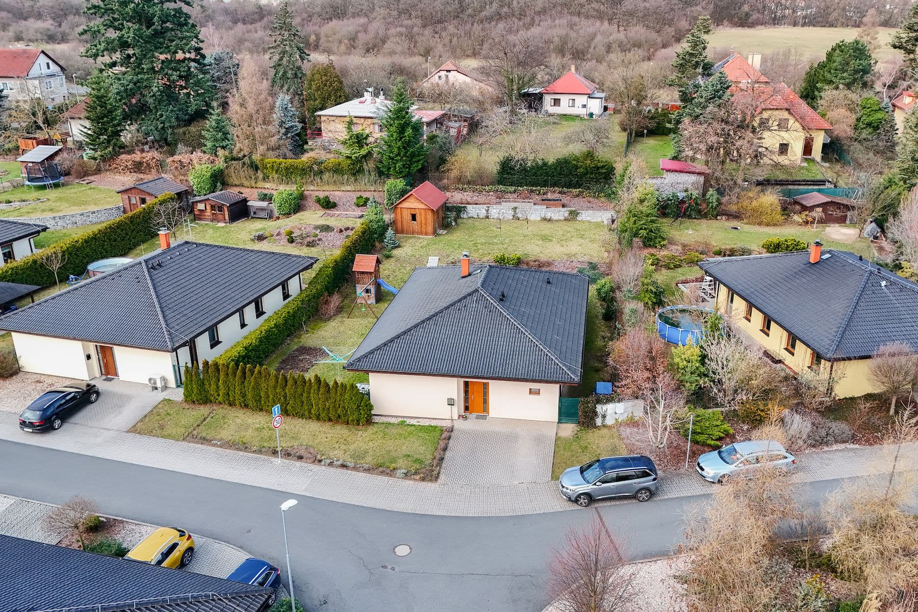 Predaj domu 127 m², pozemek 942 m², Dobříšská, Mníšek pod Brdy, Středočeský kraj Predaj domu 127 m², pozemek 942 m², Dobříšská, Mníšek pod Brdy, Středočeský kraj