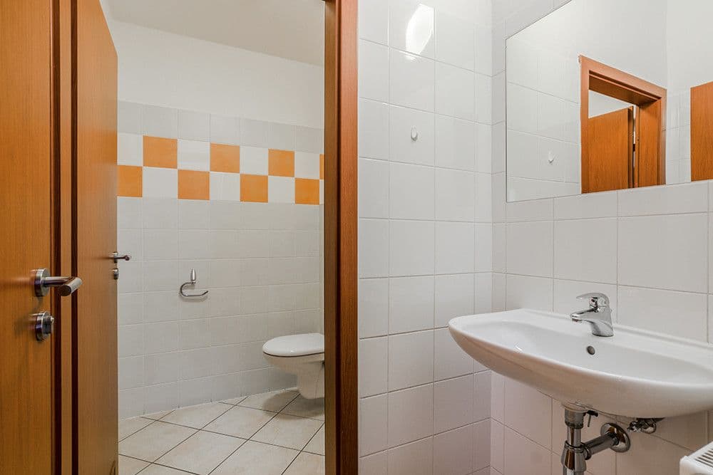 Prenájom kancelárie 29 m², Nademlejnská, Praha, Praha Prenájom kancelárie 29 m², Nademlejnská, Praha, Praha