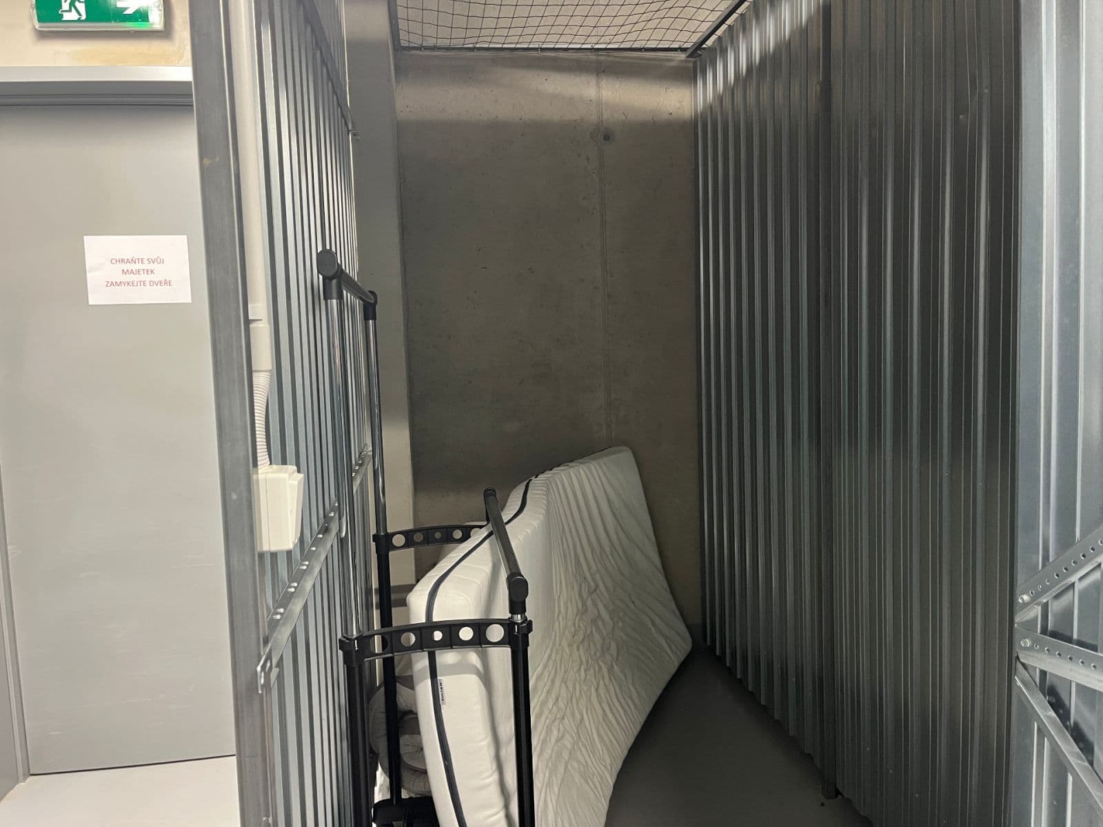 Prenájom bytu 2-izbový 70 m², Mezi Vodami, Praha, Praha Prenájom bytu 2-izbový 70 m², Mezi Vodami, Praha, Praha