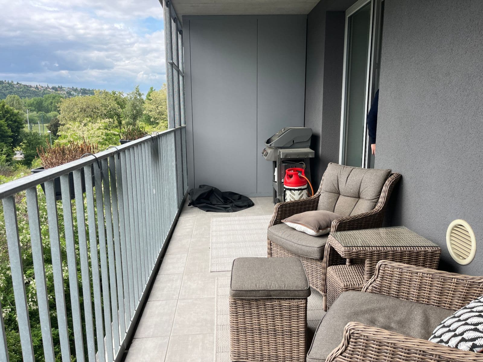 Prenájom bytu 2-izbový 70 m², Mezi Vodami, Praha, Praha Prenájom bytu 2-izbový 70 m², Mezi Vodami, Praha, Praha