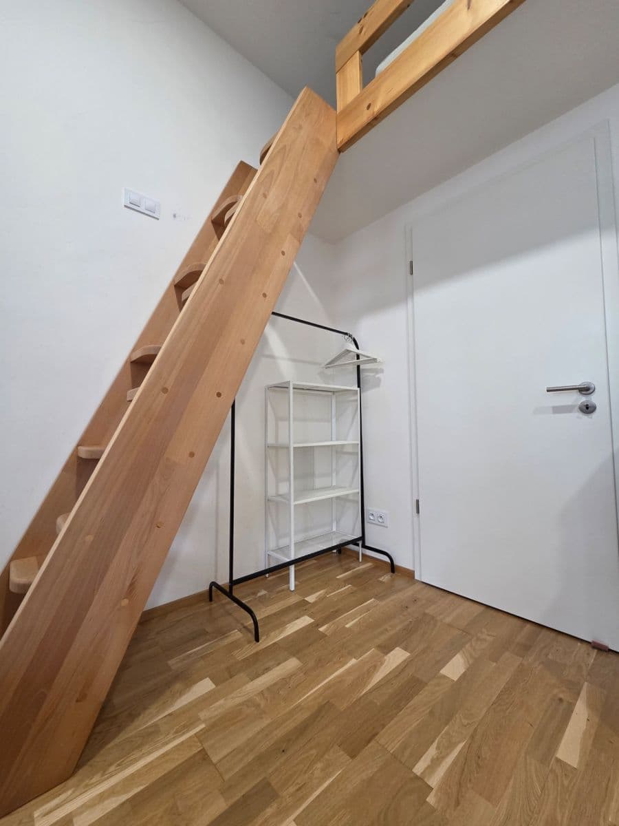 Predaj bytu 1-izbový 28 m², Legerova, Praha, Praha Predaj bytu 1-izbový 28 m², Legerova, Praha, Praha