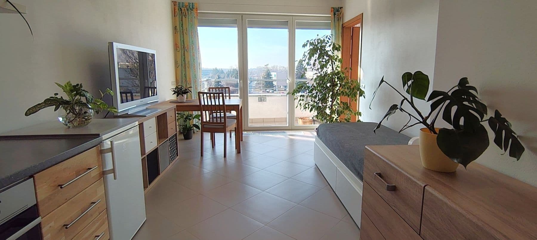 Prenájom bytu 2-izbový 46 m², Hlučkova, Praha, Praha Prenájom bytu 2-izbový 46 m², Hlučkova, Praha, Praha