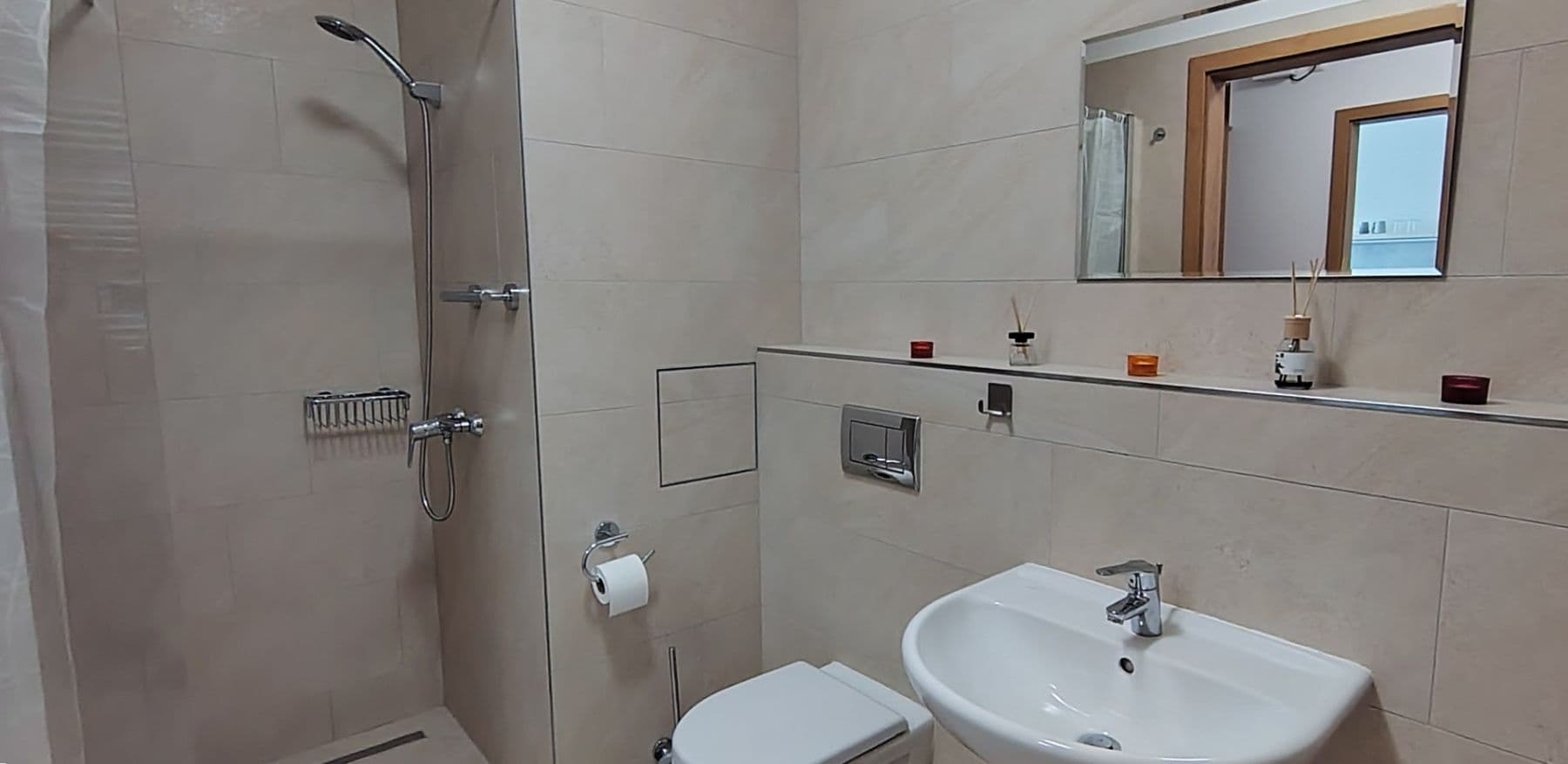 Prenájom bytu 2-izbový 46 m², Hlučkova, Praha, Praha Prenájom bytu 2-izbový 46 m², Hlučkova, Praha, Praha