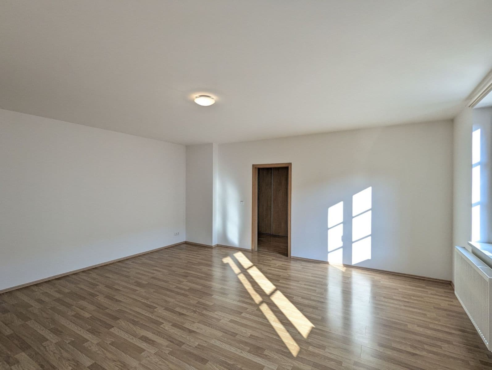 Prenájom bytu 3-izbový 85 m², Lidická, Praha, Praha Prenájom bytu 3-izbový 85 m², Lidická, Praha, Praha