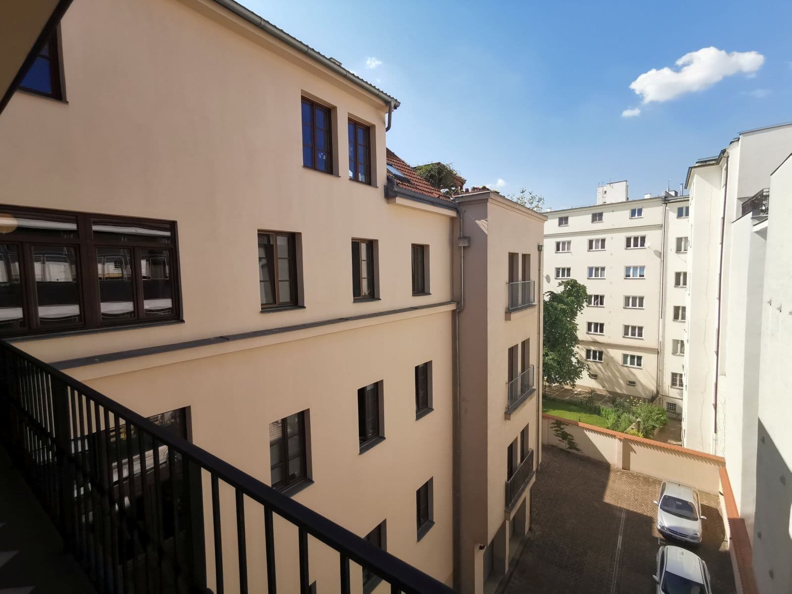 Prenájom bytu 3-izbový 85 m², Lidická, Praha, Praha Prenájom bytu 3-izbový 85 m², Lidická, Praha, Praha