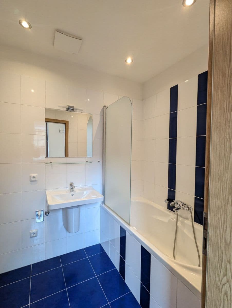 Prenájom bytu 3-izbový 85 m², Lidická, Praha, Praha Prenájom bytu 3-izbový 85 m², Lidická, Praha, Praha