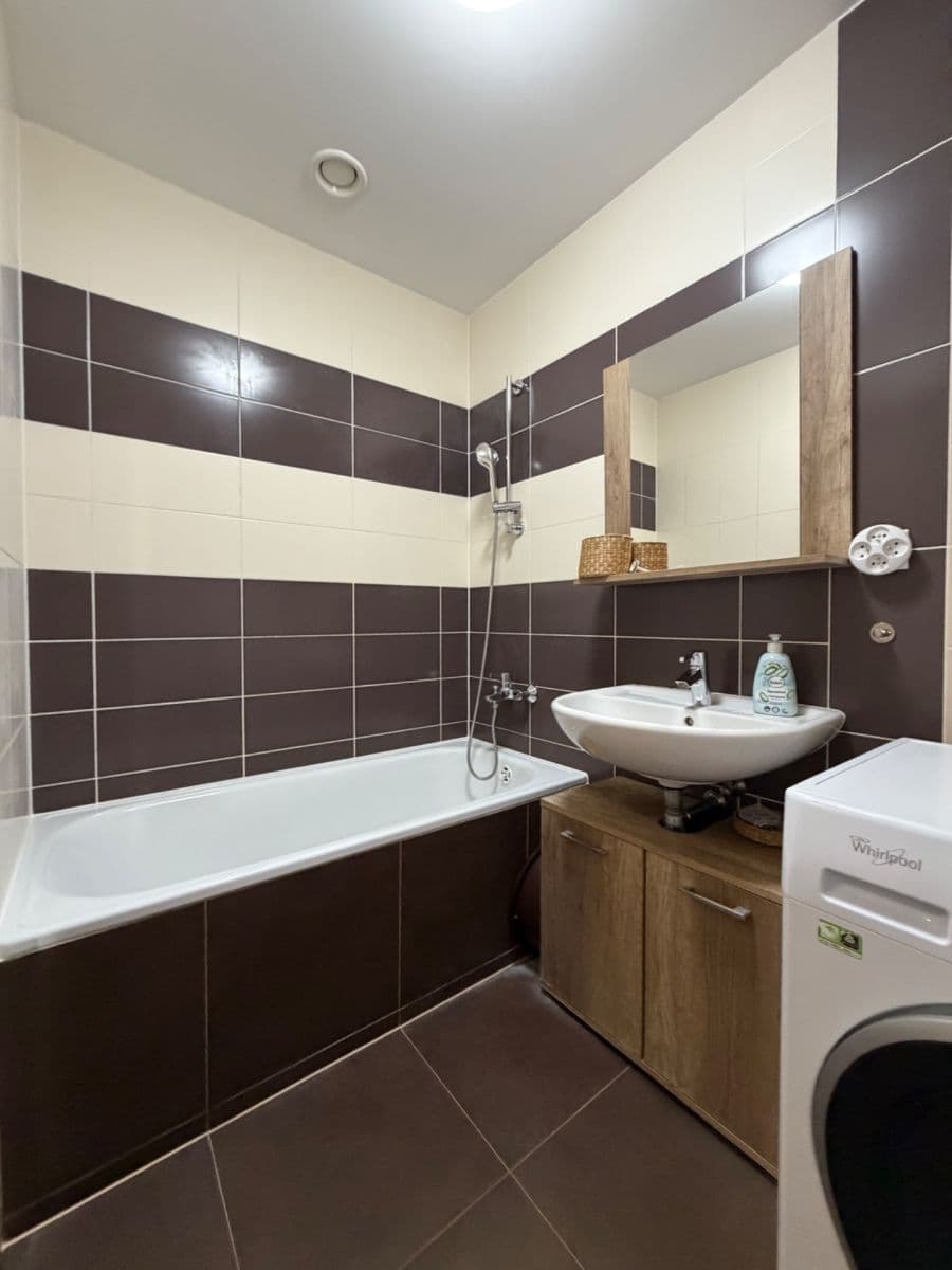 Predaj bytu 2-izbový 48 m², V Honech, Klecany, Středočeský kraj Predaj bytu 2-izbový 48 m², V Honech, Klecany, Středočeský kraj