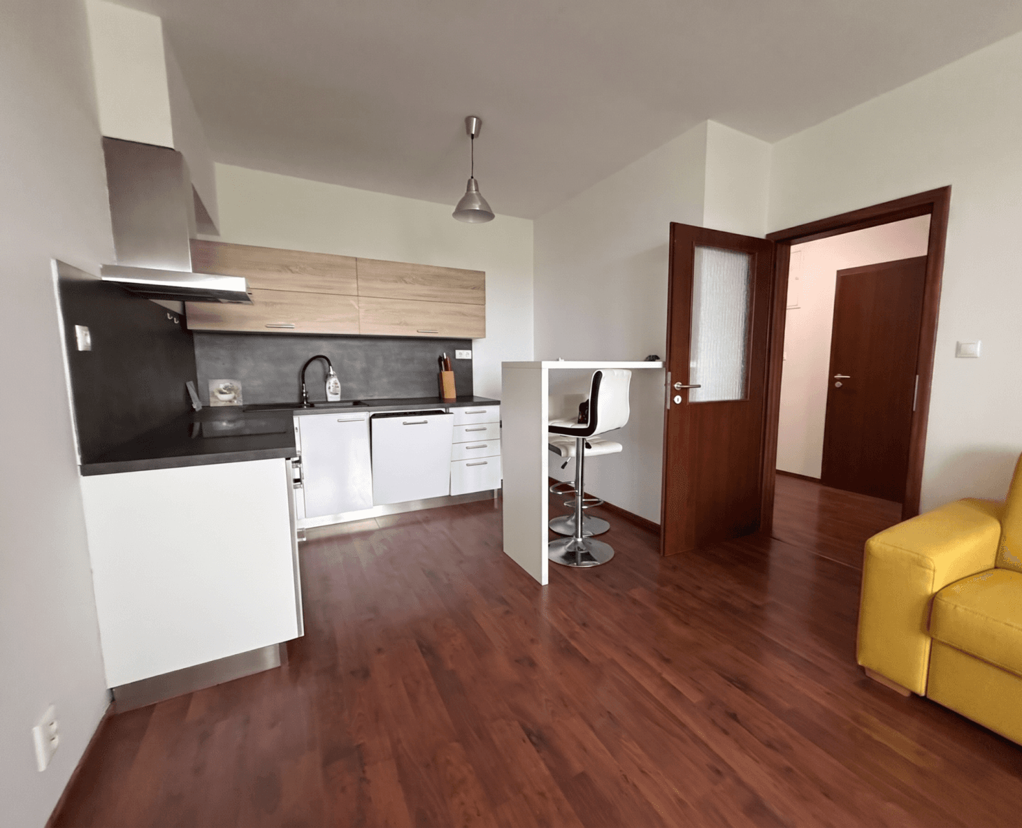 Predaj bytu 2-izbový 48 m², V Honech, Klecany, Středočeský kraj Predaj bytu 2-izbový 48 m², V Honech, Klecany, Středočeský kraj