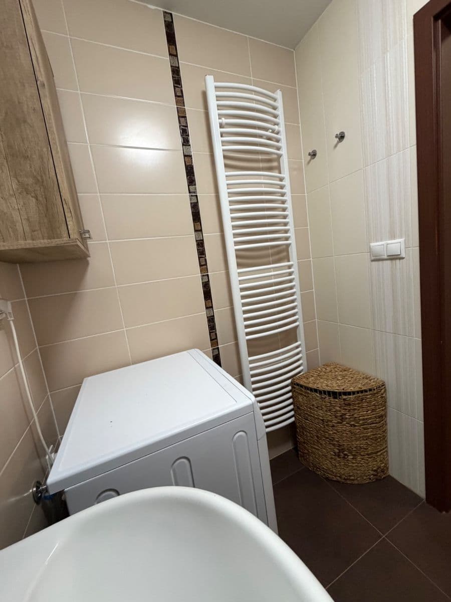Predaj bytu 2-izbový 48 m², V Honech, Klecany, Středočeský kraj Predaj bytu 2-izbový 48 m², V Honech, Klecany, Středočeský kraj