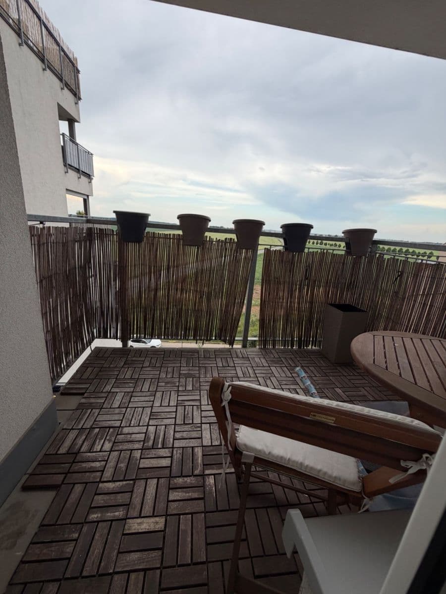 Predaj bytu 2-izbový 48 m², V Honech, Klecany, Středočeský kraj Predaj bytu 2-izbový 48 m², V Honech, Klecany, Středočeský kraj