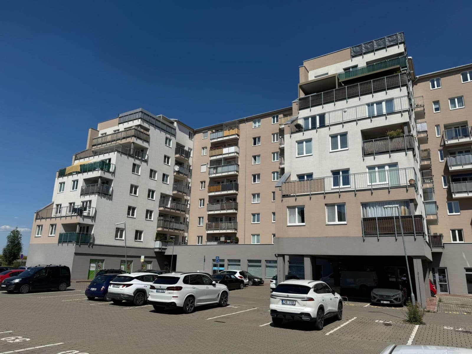 Predaj bytu 2-izbový 48 m², V Honech, Klecany, Středočeský kraj Predaj bytu 2-izbový 48 m², V Honech, Klecany, Středočeský kraj