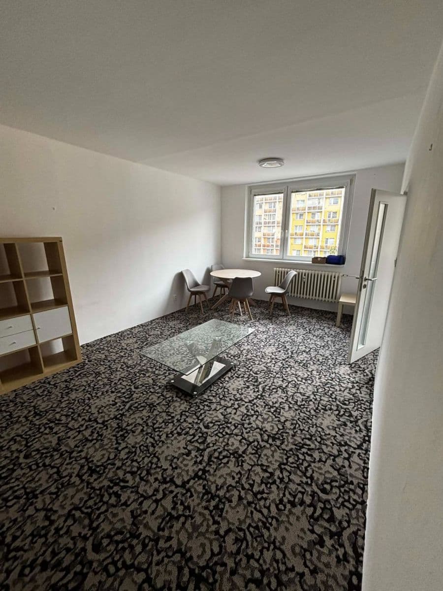 Prenájom bytu 3-izbový 73 m², Sadová, Adamov, Jihomoravský kraj Prenájom bytu 3-izbový 73 m², Sadová, Adamov, Jihomoravský kraj