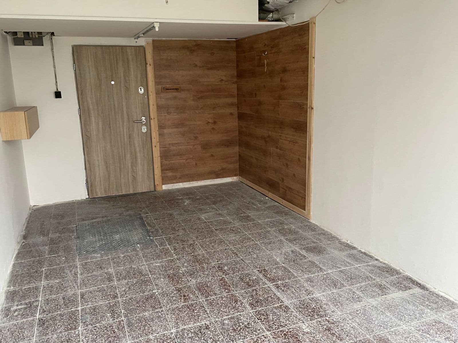 Prenájom nebytového priestoru 33 m², Konstantinova, Praha, Praha Prenájom nebytového priestoru 33 m², Konstantinova, Praha, Praha