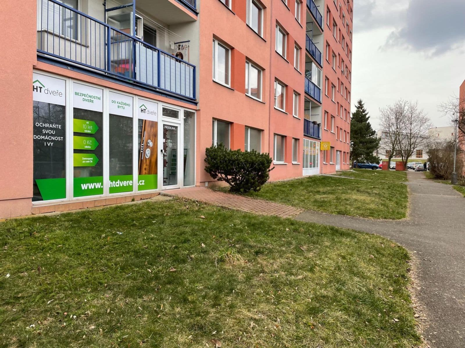 Prenájom nebytového priestoru 33 m², Konstantinova, Praha, Praha Prenájom nebytového priestoru 33 m², Konstantinova, Praha, Praha