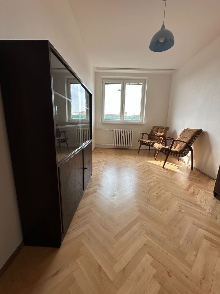 Prenájom bytu 3-izbový 75 m², Nad Olšinami, Praha, Praha Prenájom bytu 3-izbový 75 m², Nad Olšinami, Praha, Praha