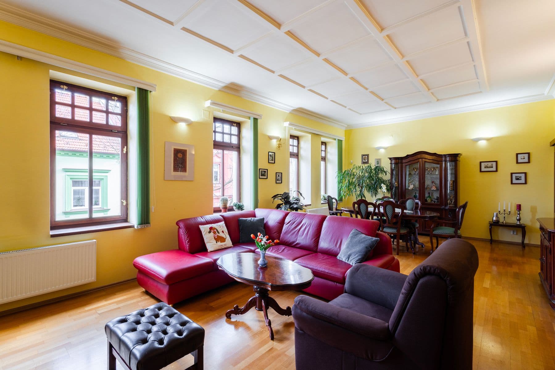 Predaj domu 378 m², pozemek 385 m², Poděbradova, Chomutov, Ústecký kraj Predaj domu 378 m², pozemek 385 m², Poděbradova, Chomutov, Ústecký kraj