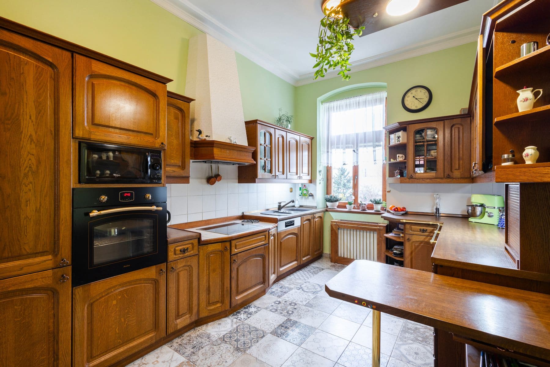 Predaj domu 378 m², pozemek 385 m², Poděbradova, Chomutov, Ústecký kraj Predaj domu 378 m², pozemek 385 m², Poděbradova, Chomutov, Ústecký kraj