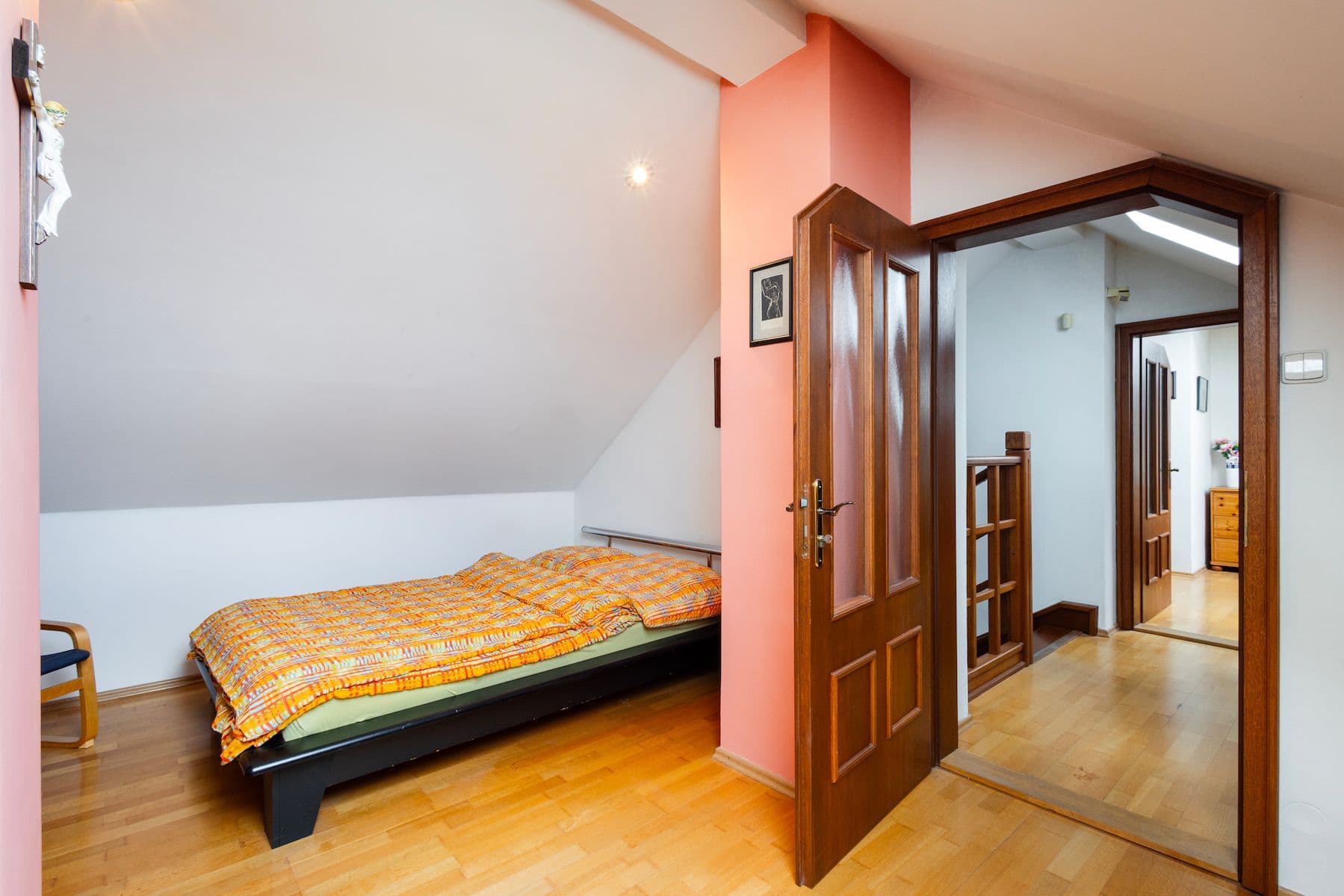 Predaj domu 378 m², pozemek 385 m², Poděbradova, Chomutov, Ústecký kraj Predaj domu 378 m², pozemek 385 m², Poděbradova, Chomutov, Ústecký kraj