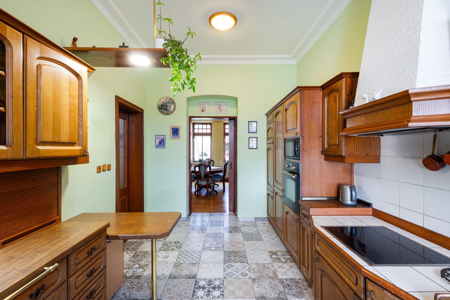 Predaj domu 378 m², pozemek 385 m², Poděbradova, Chomutov, Ústecký kraj Predaj domu 378 m², pozemek 385 m², Poděbradova, Chomutov, Ústecký kraj