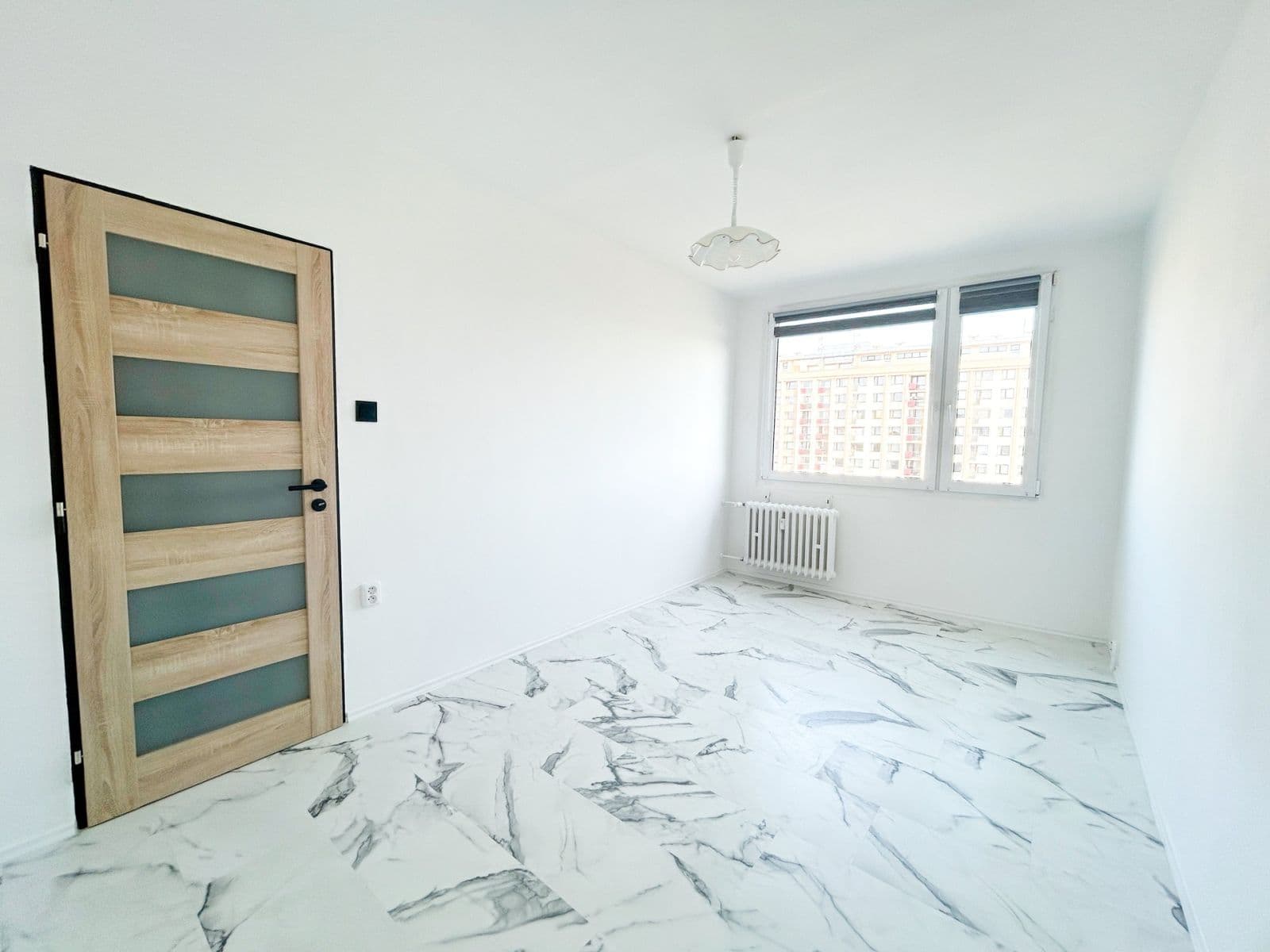 Prenájom bytu 3-izbový 68 m², Šiškova, Praha, Praha Prenájom bytu 3-izbový 68 m², Šiškova, Praha, Praha