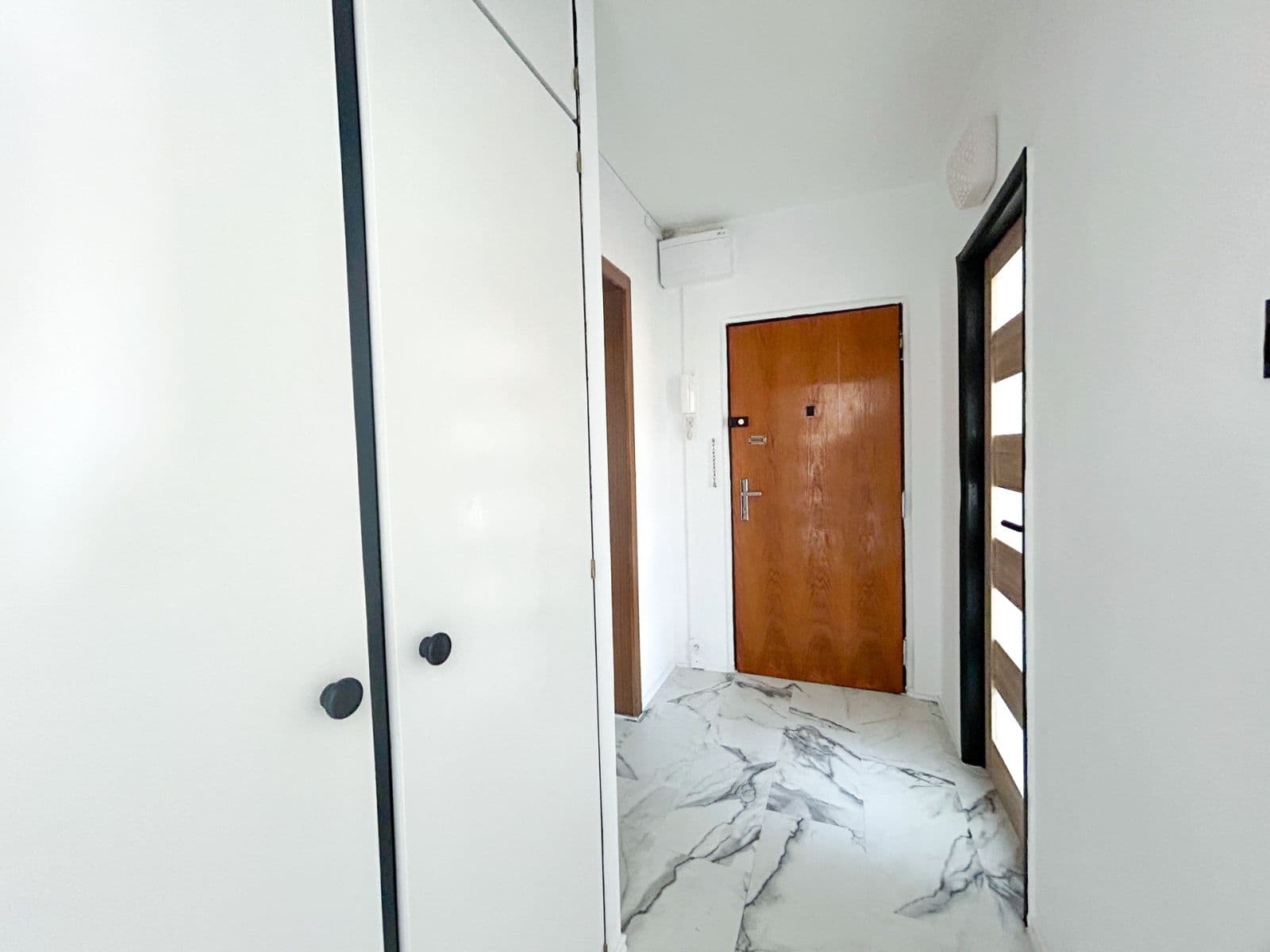 Prenájom bytu 3-izbový 68 m², Šiškova, Praha, Praha Prenájom bytu 3-izbový 68 m², Šiškova, Praha, Praha