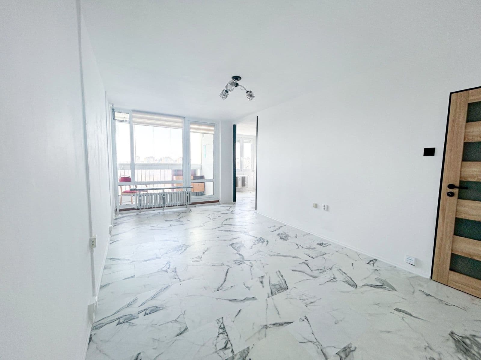 Prenájom bytu 3-izbový 68 m², Šiškova, Praha, Praha Prenájom bytu 3-izbový 68 m², Šiškova, Praha, Praha