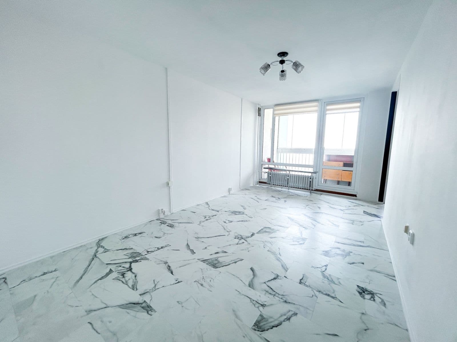 Prenájom bytu 3-izbový 68 m², Šiškova, Praha, Praha Prenájom bytu 3-izbový 68 m², Šiškova, Praha, Praha