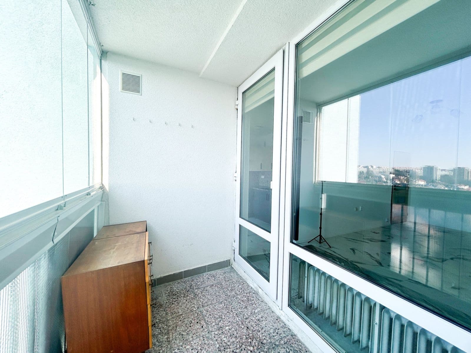 Prenájom bytu 3-izbový 68 m², Šiškova, Praha, Praha Prenájom bytu 3-izbový 68 m², Šiškova, Praha, Praha