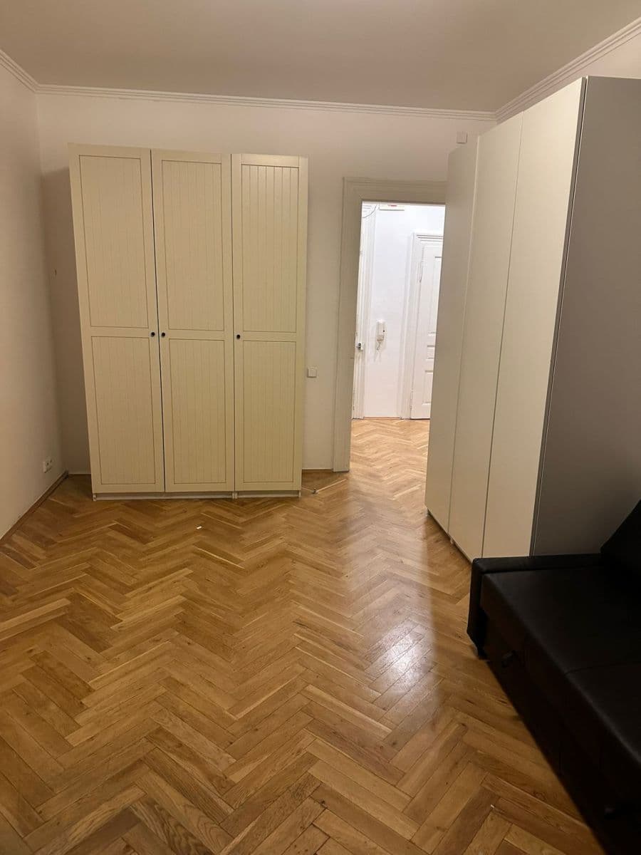 Prenájom bytu 3-izbový 72 m², Na Výtoni, Praha, Praha Prenájom bytu 3-izbový 72 m², Na Výtoni, Praha, Praha