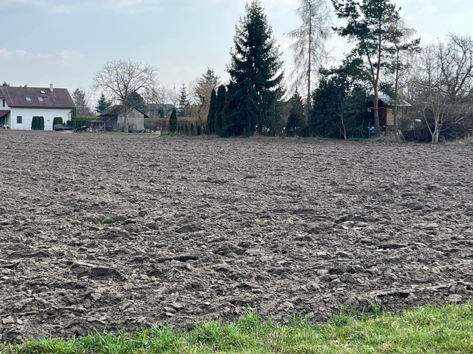 Predaj pozemku 1.244 m², Horní Počaply, Středočeský kraj Predaj pozemku 1.244 m², Horní Počaply, Středočeský kraj