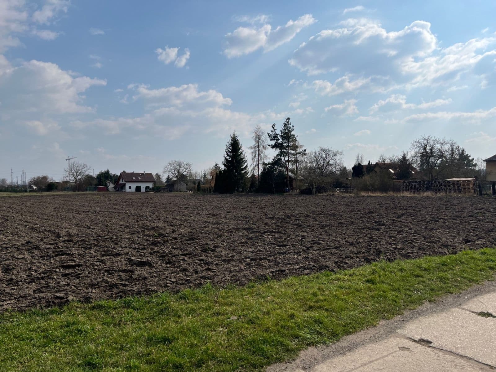 Predaj pozemku 1.244 m², Horní Počaply, Středočeský kraj Predaj pozemku 1.244 m², Horní Počaply, Středočeský kraj