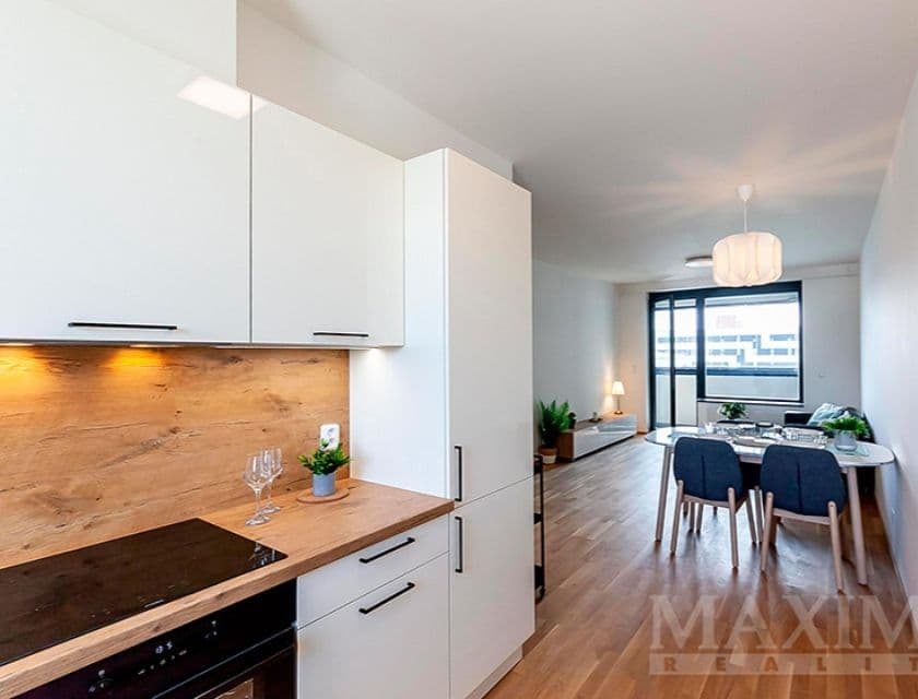 Predaj bytu 2-izbový 69 m², Argentinská, Praha, Praha Predaj bytu 2-izbový 69 m², Argentinská, Praha, Praha