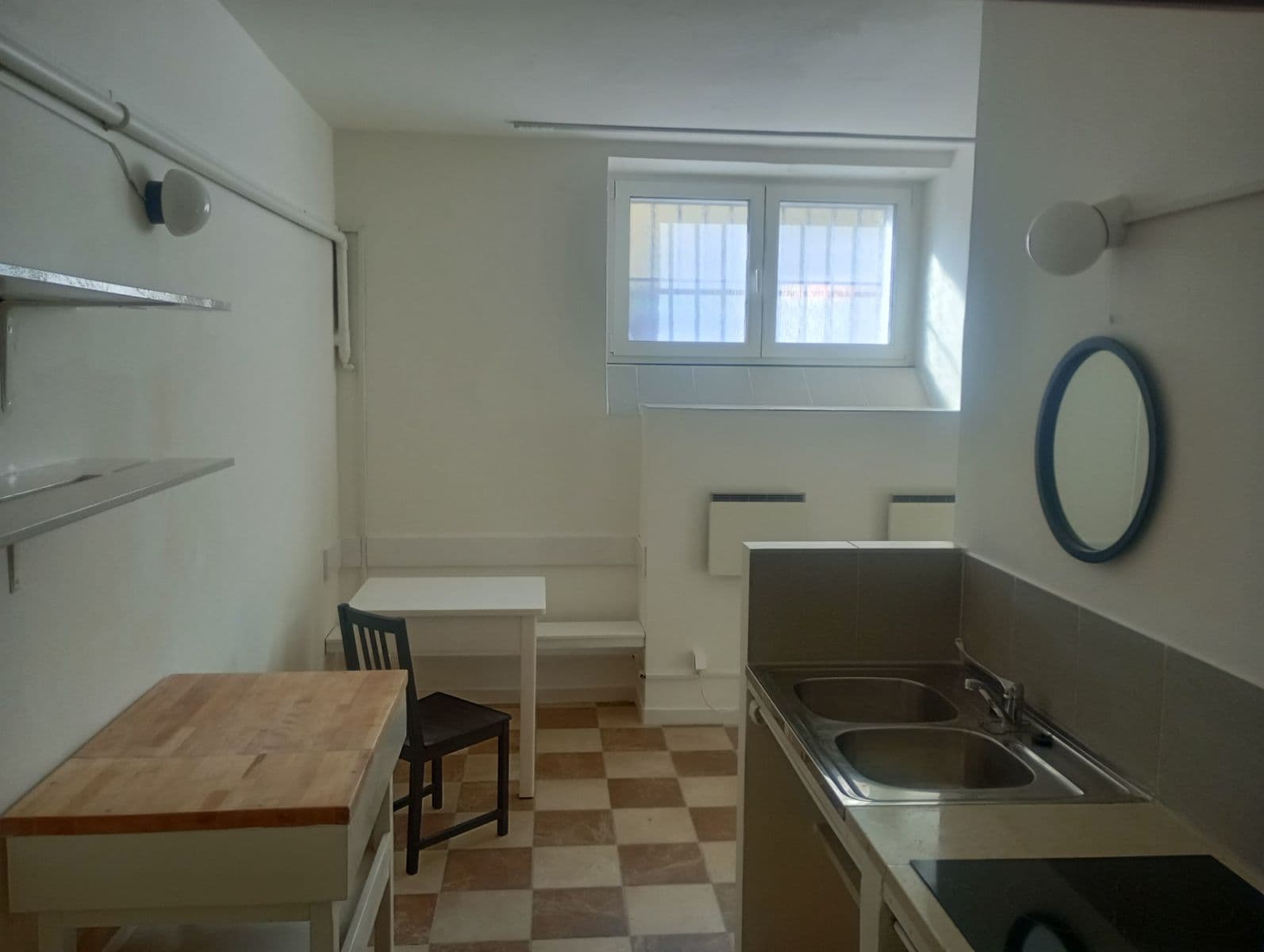 Prenájom nebytového priestoru 25 m², Krátká, Praha, Praha Prenájom nebytového priestoru 25 m², Krátká, Praha, Praha