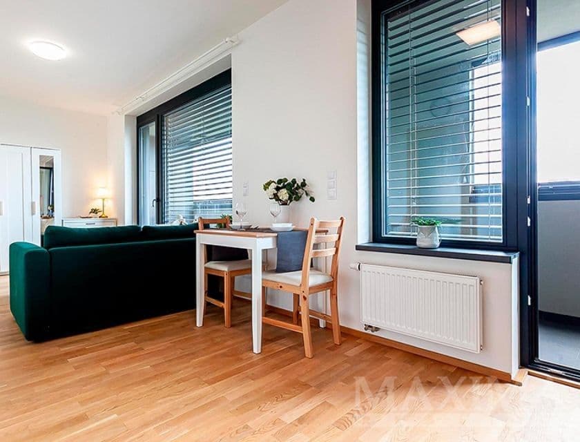 Predaj bytu 1-izbový 40 m², Argentinská, Praha, Praha Predaj bytu 1-izbový 40 m², Argentinská, Praha, Praha