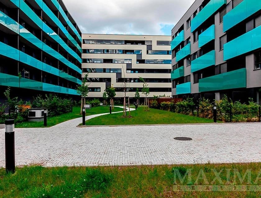 Predaj bytu 1-izbový 40 m², Argentinská, Praha, Praha Predaj bytu 1-izbový 40 m², Argentinská, Praha, Praha