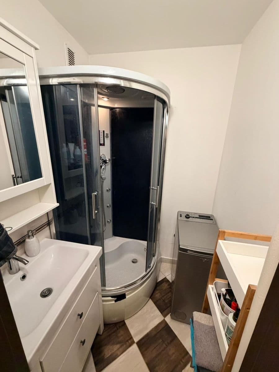 Prenájom bytu 2-izbový 54 m², Masarykova, Roztoky, Středočeský kraj Prenájom bytu 2-izbový 54 m², Masarykova, Roztoky, Středočeský kraj