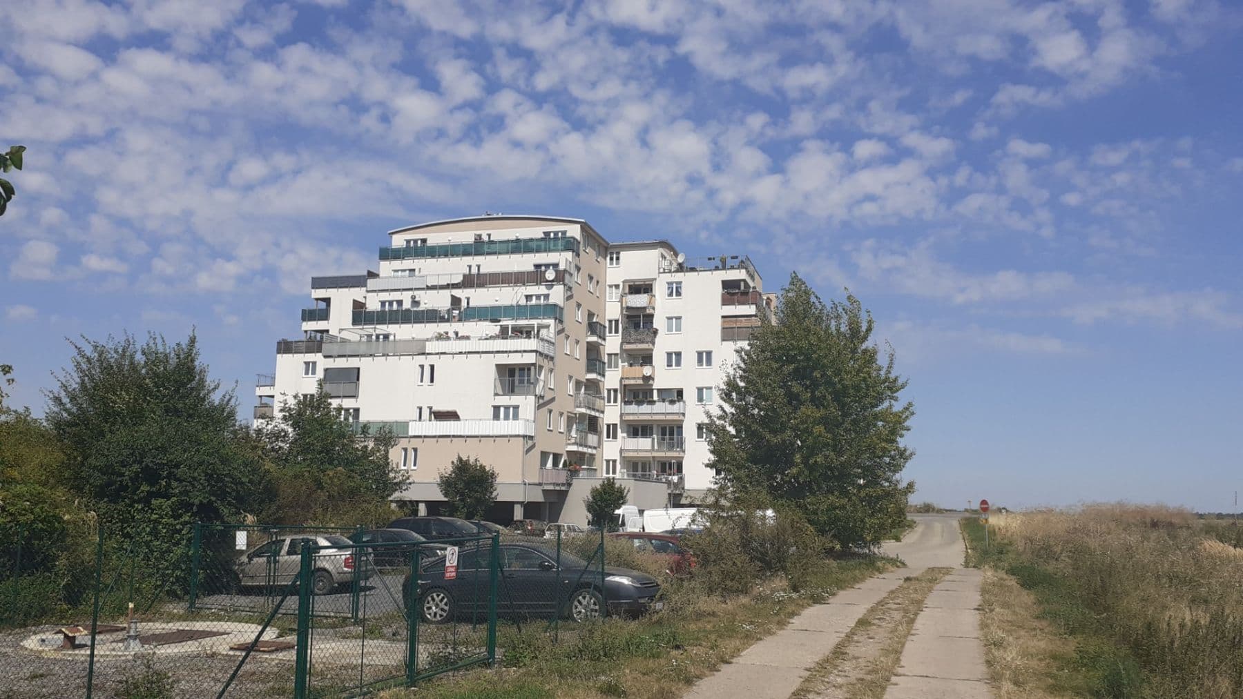 Prenájom bytu 2-izbový 43 m², V Honech, Klecany, Středočeský kraj Prenájom bytu 2-izbový 43 m², V Honech, Klecany, Středočeský kraj