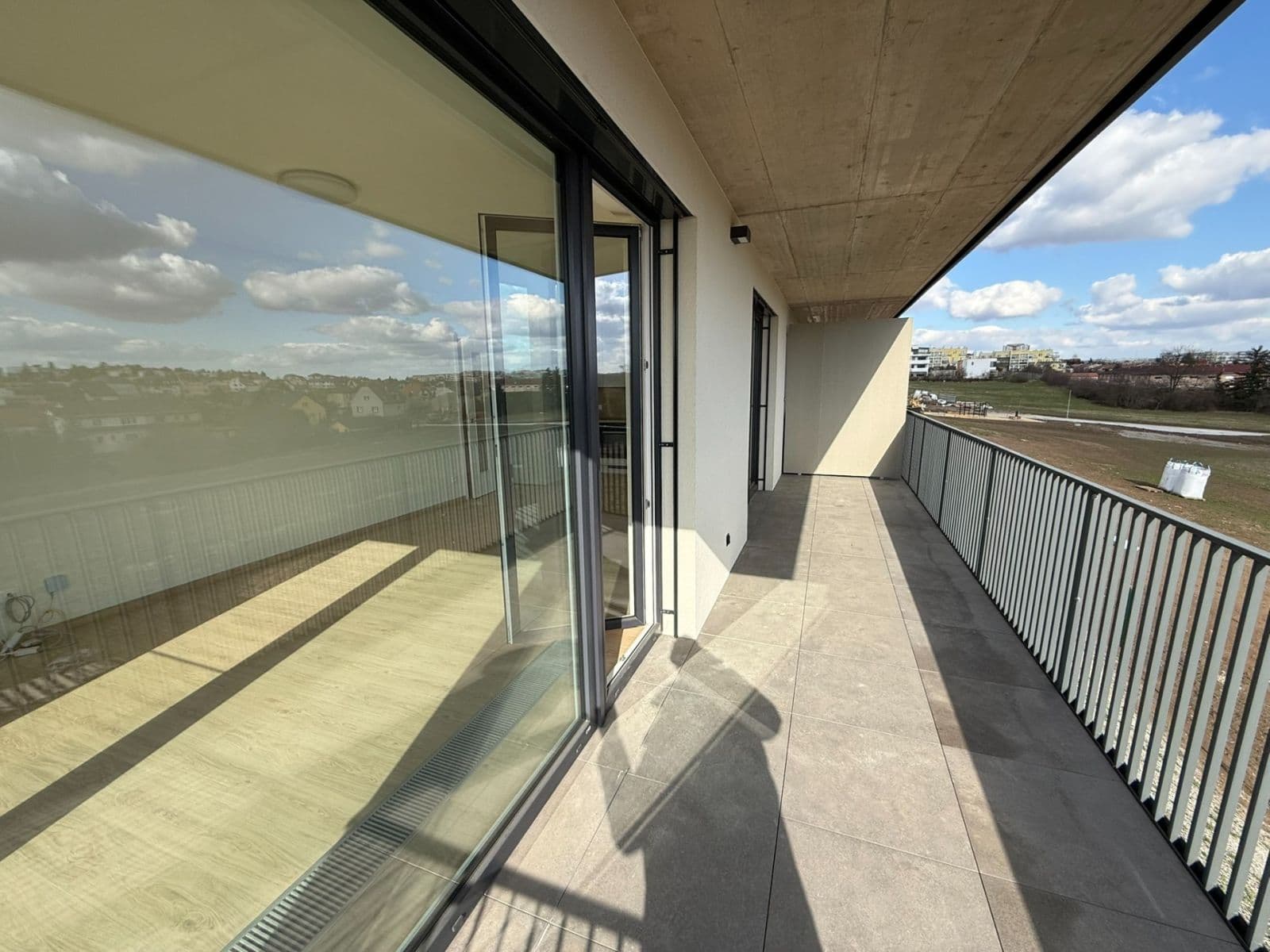 Prenájom bytu 3-izbový 74 m², Haenkeho, Praha, Praha Prenájom bytu 3-izbový 74 m², Haenkeho, Praha, Praha