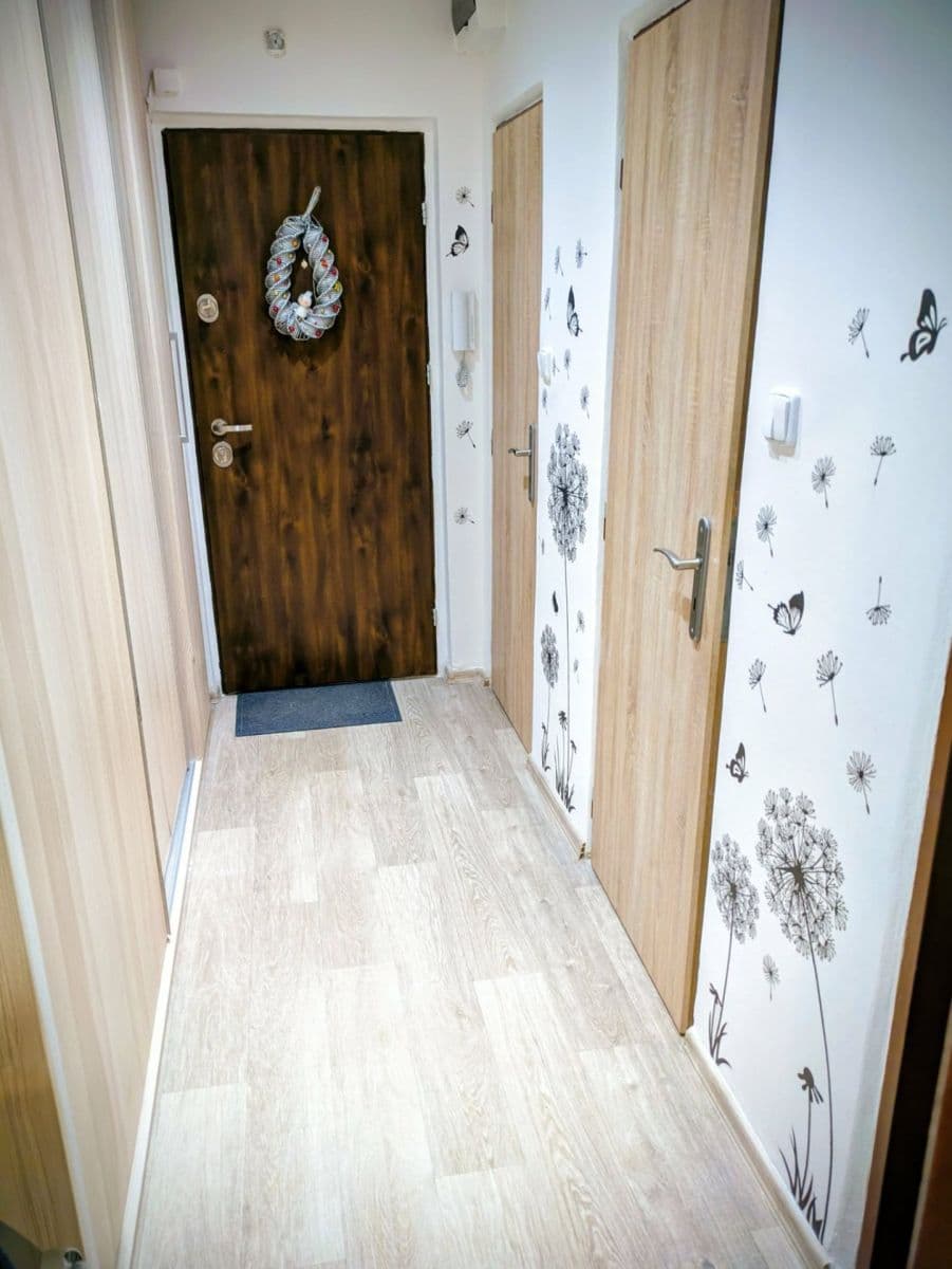 Predaj bytu 2-izbový 56 m², Jiráskova, Lužec nad Vltavou, Středočeský kraj Predaj bytu 2-izbový 56 m², Jiráskova, Lužec nad Vltavou, Středočeský kraj