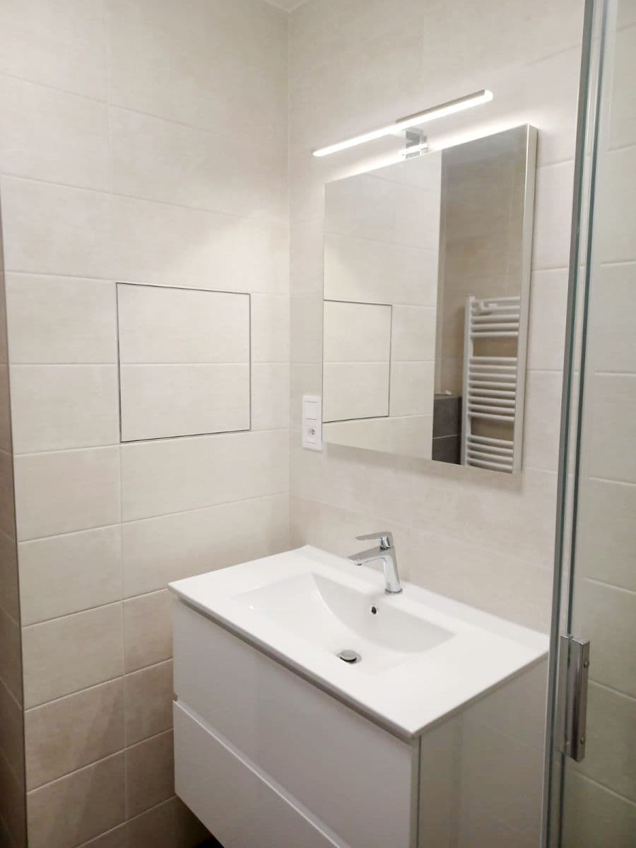 Prenájom bytu 1-izbový 36 m², Na Jíkalce, Plzeň, Plzeňský kraj Prenájom bytu 1-izbový 36 m², Na Jíkalce, Plzeň, Plzeňský kraj