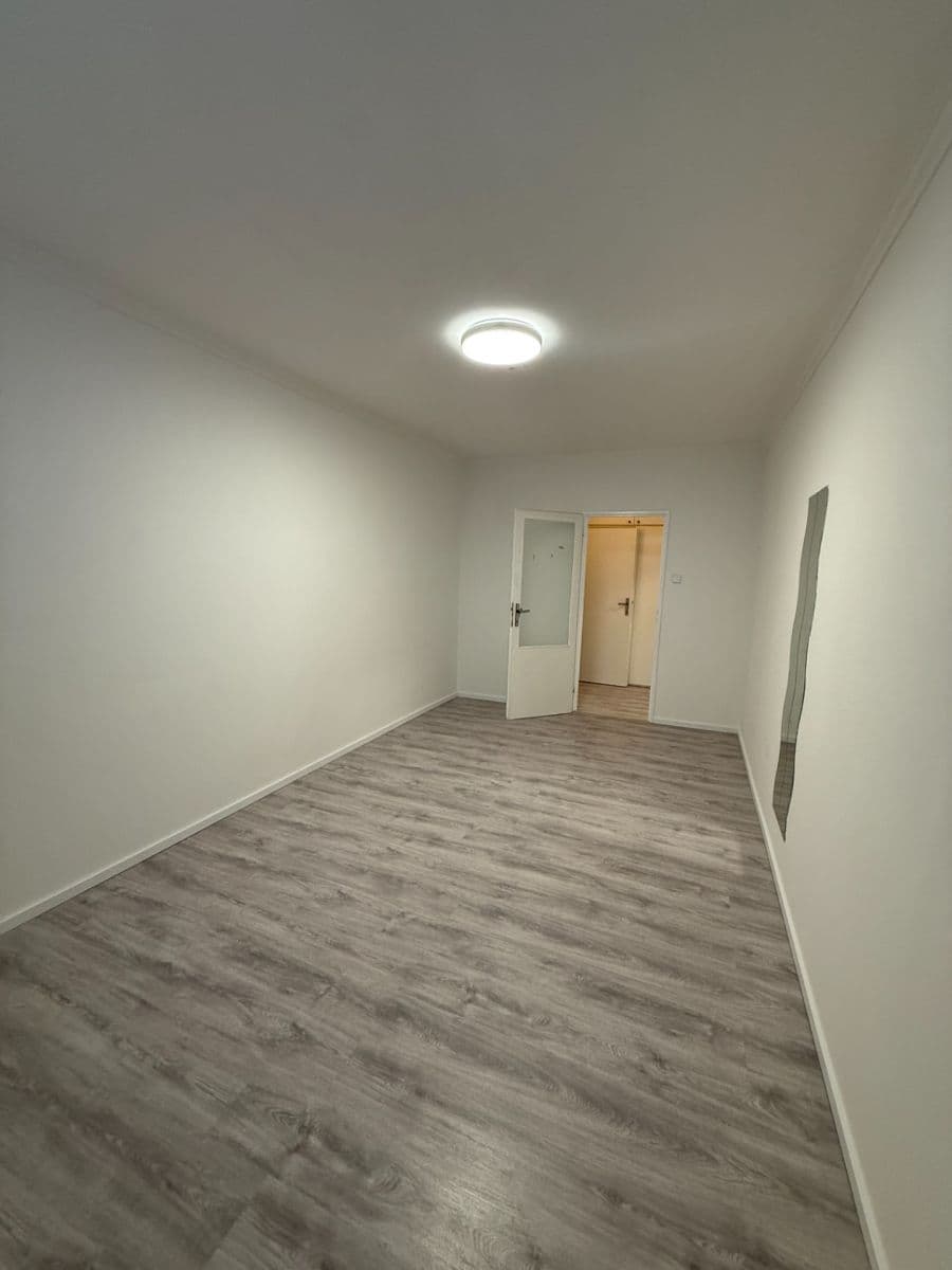 Prenájom bytu 3-izbový 63 m², Tererova, Praha, Praha Prenájom bytu 3-izbový 63 m², Tererova, Praha, Praha