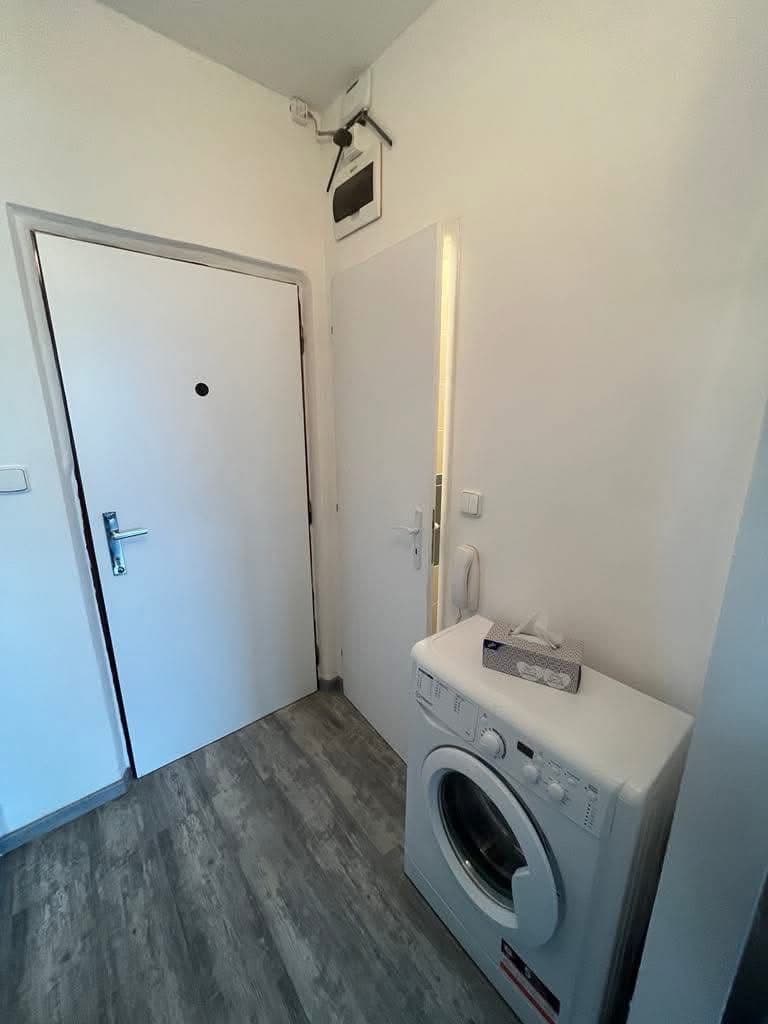 Prenájom bytu 1-izbový 34 m², Tachovská, Plzeň, Plzeňský kraj Prenájom bytu 1-izbový 34 m², Tachovská, Plzeň, Plzeňský kraj