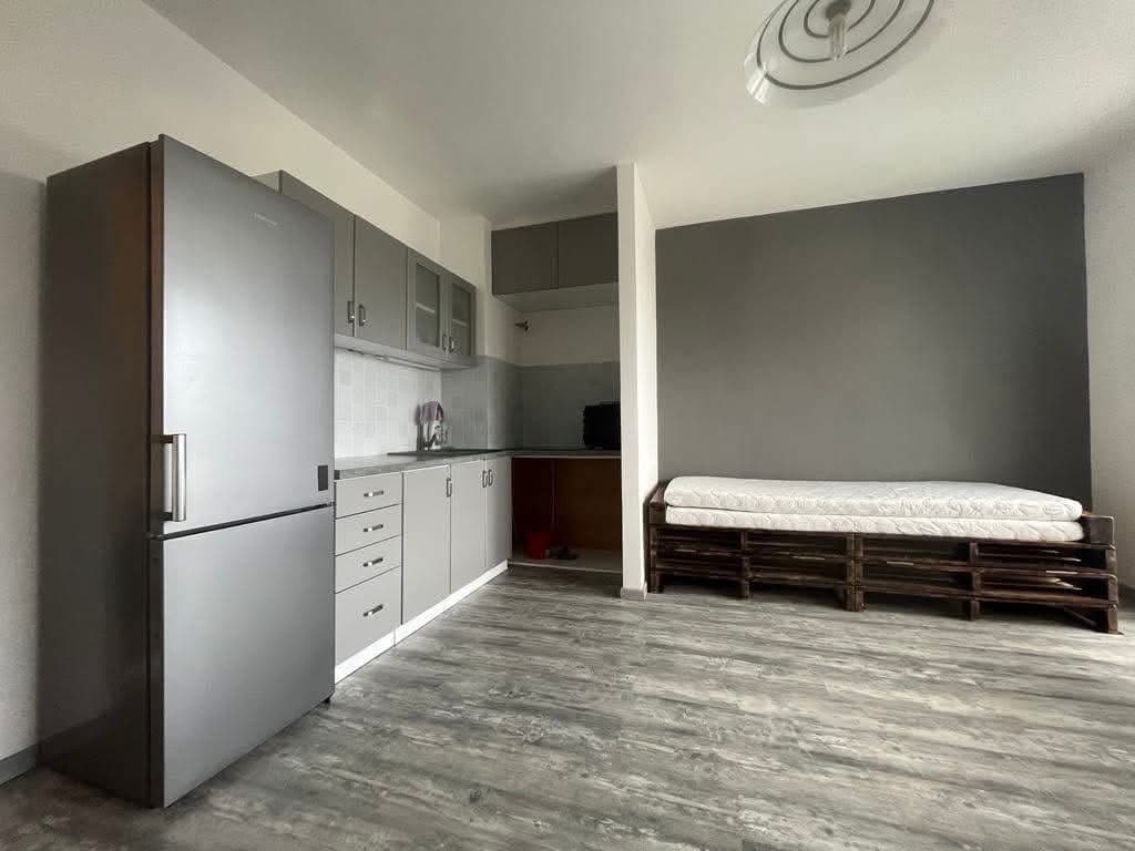 Prenájom bytu 1-izbový 34 m², Tachovská, Plzeň, Plzeňský kraj Prenájom bytu 1-izbový 34 m², Tachovská, Plzeň, Plzeňský kraj