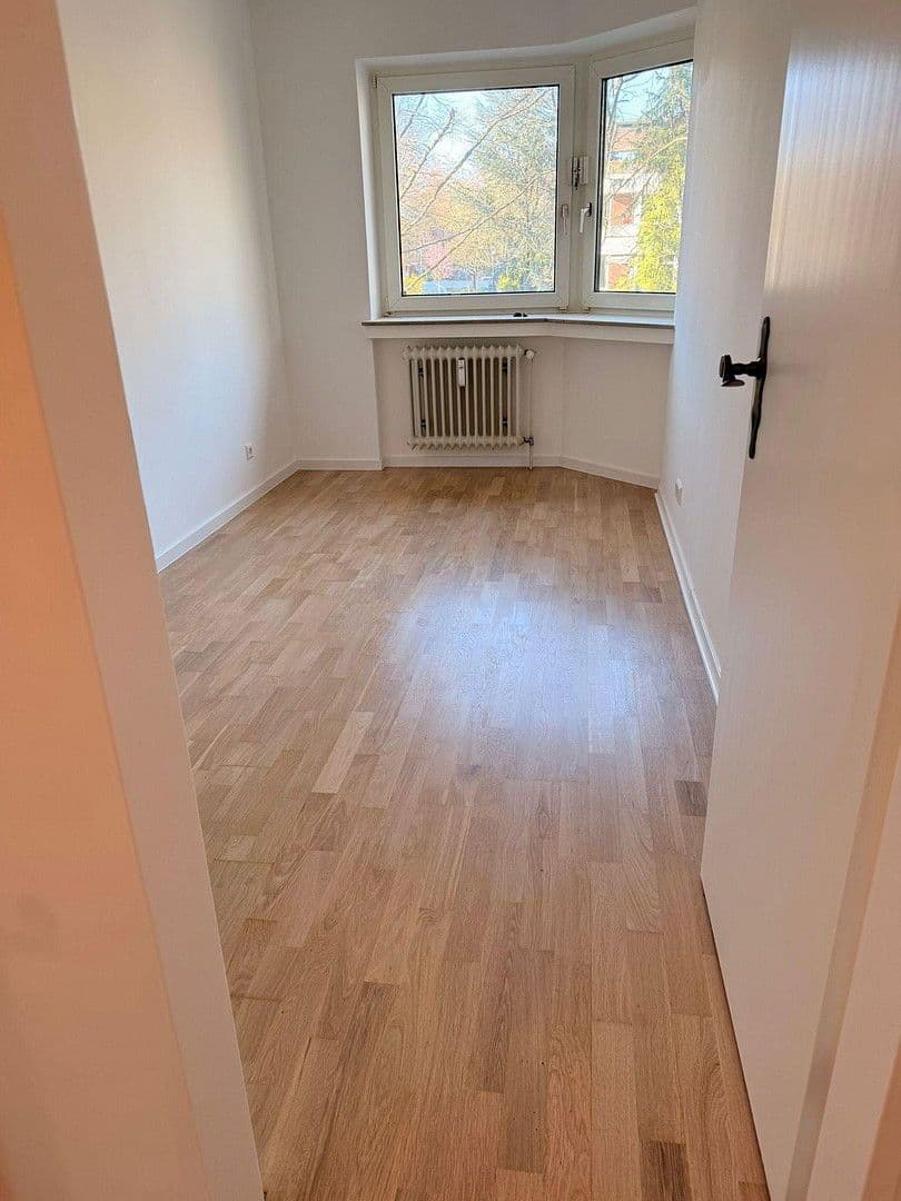 Prenájom bytu 3-izbový 78 m², Köln, Severné Porýnie - Westfálsko Prenájom bytu 3-izbový 78 m², Köln, Severné Porýnie - Westfálsko