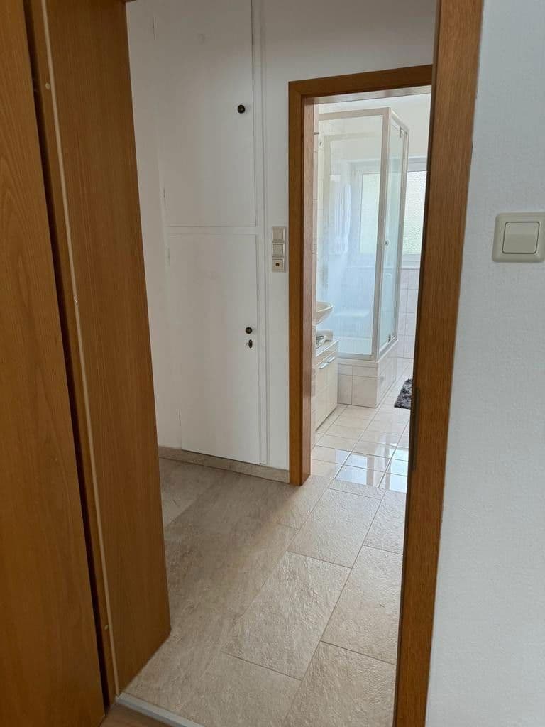 Prenájom bytu 2-izbový 54 m², Stuttgart-Büsnau, Bádensko-Wurttembersko Prenájom bytu 2-izbový 54 m², Stuttgart-Büsnau, Bádensko-Wurttembersko