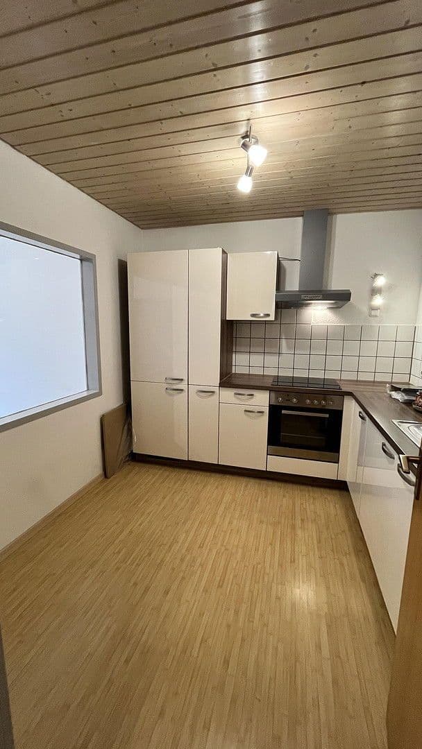 Prenájom bytu 2-izbový 65 m², Wolfsburger Straße 2e, Wolfsburg, Dolné Sasko Prenájom bytu 2-izbový 65 m², Wolfsburger Straße 2e, Wolfsburg, Dolné Sasko